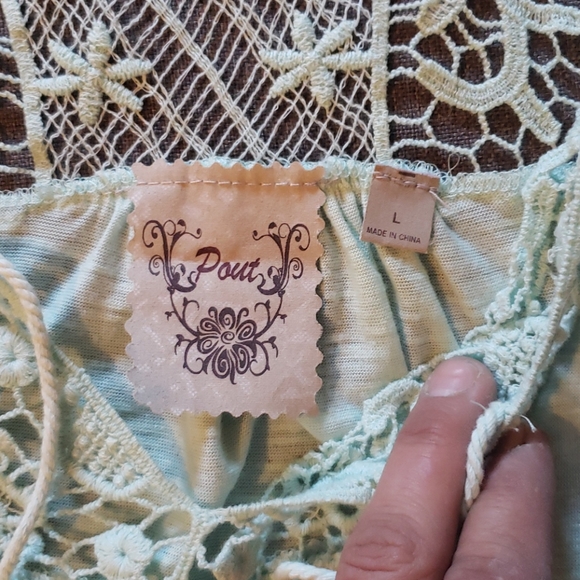 Tank top - Picture 3 of 3